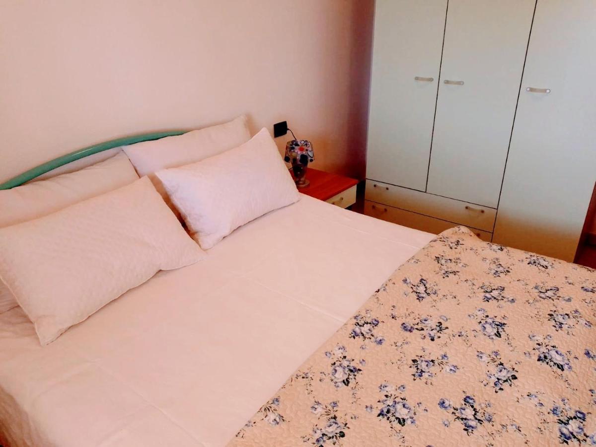 Residenza Rosa Maria Apartment Orosei Exterior foto